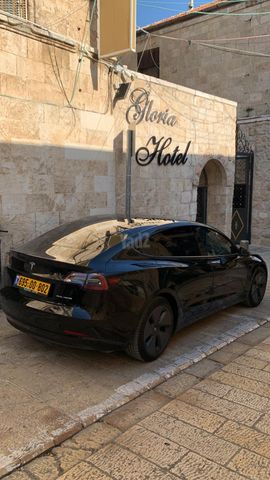 טסלה מודל 3