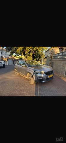 פיג'ו 3008