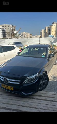 מודעת רכב מרצדס-בנץ C-class