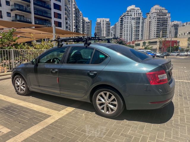 סקודה אוקטביה