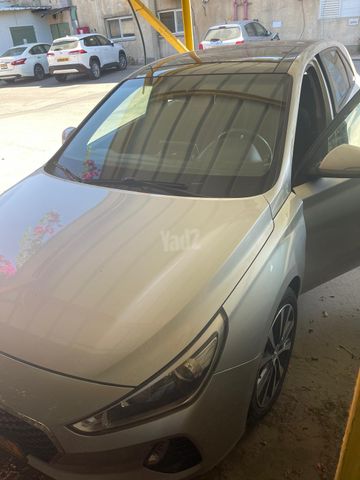 יונדאי i30