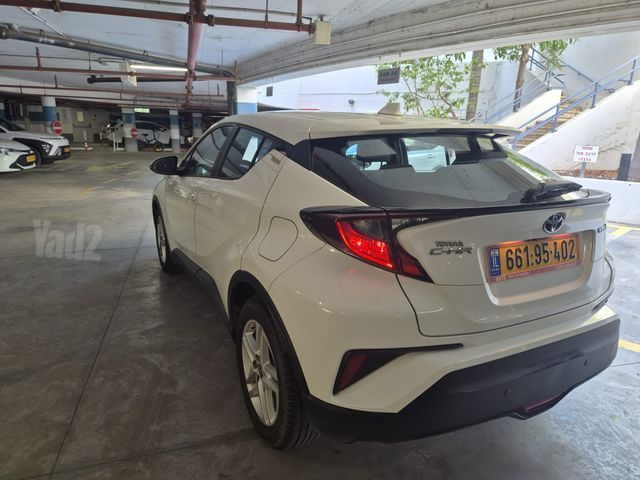 טויוטה C-HR
