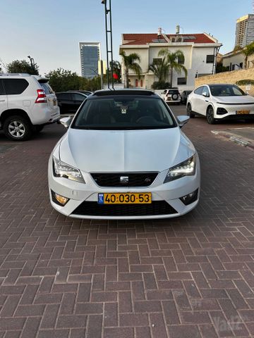 מודעת רכב סיאט לאון