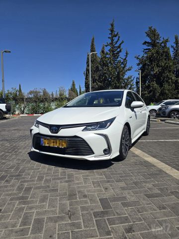 טויוטה קורולה