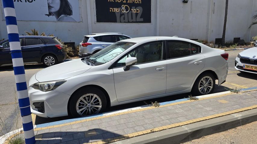 אימפרזה Premium אוט׳ סדאן 4 דל 1.6 (114 כ״ס)
