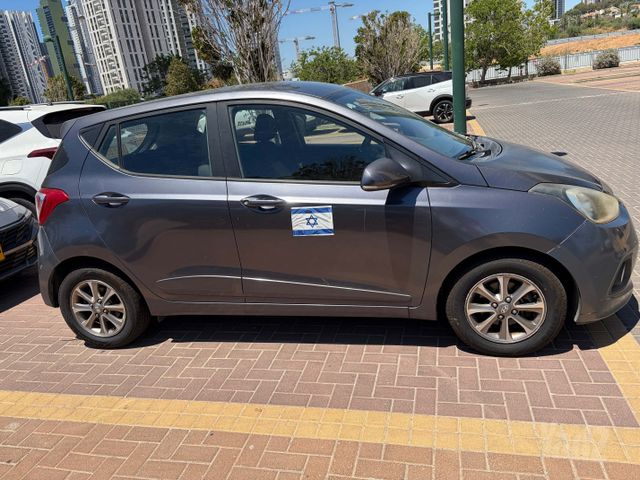 יונדאי i10