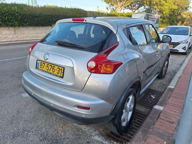 ניסאן ג'וק