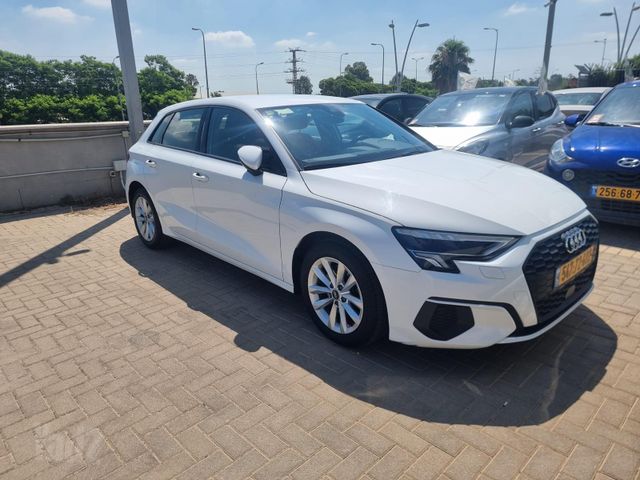 אאודי A3