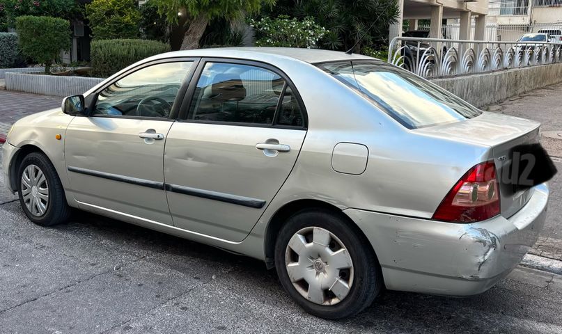 טויוטה קורולה