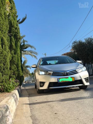 טויוטה קורולה