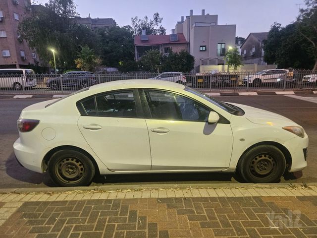 מאזדה 3
