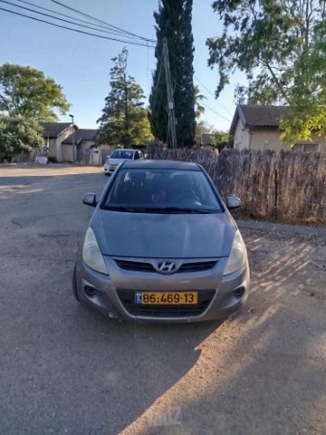 יונדאי i20
