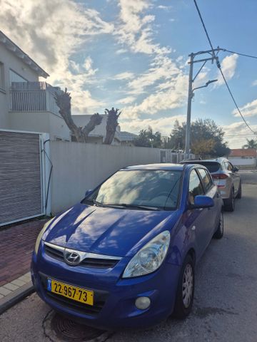 יונדאי i20
