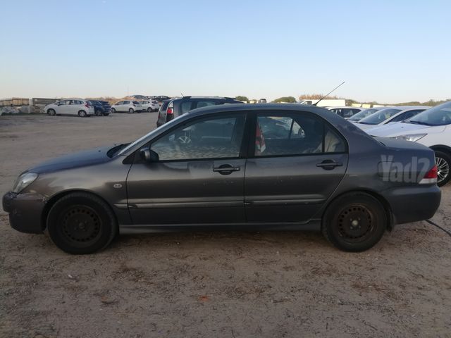 מיצובישי לנסר