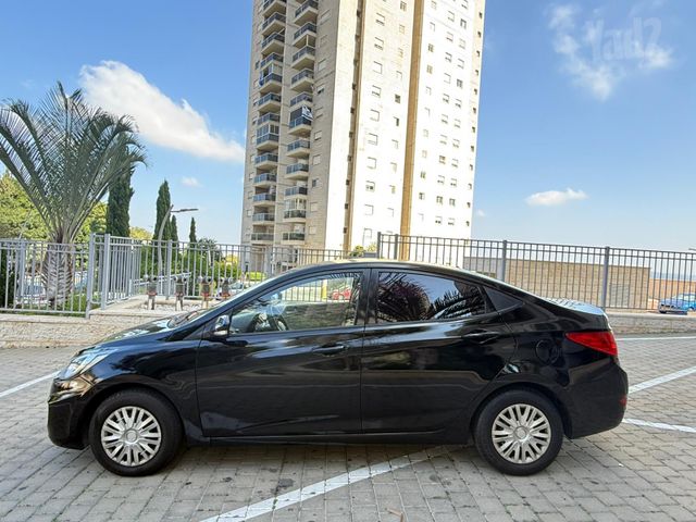 יונדאי אקסנט i25