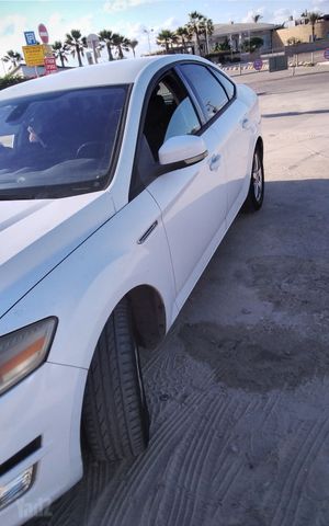 מודעת רכב פורד מונדאו