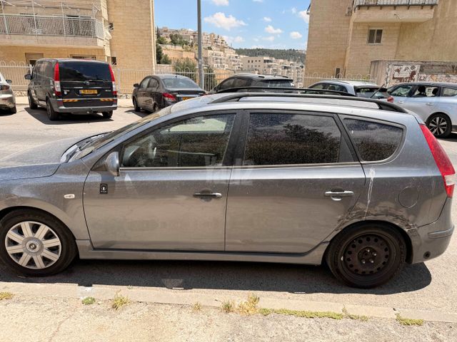 יונדאי i30