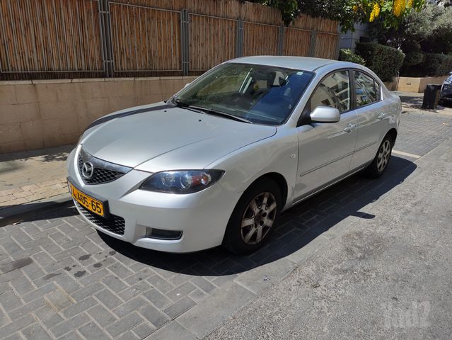 מאזדה 3