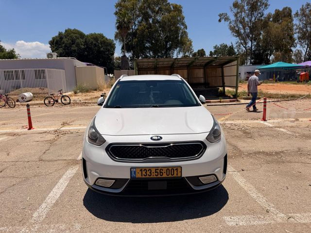 קיה נירו