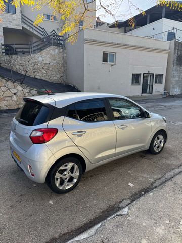יונדאי i10