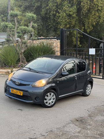 מודעת רכב טויוטה אייגו