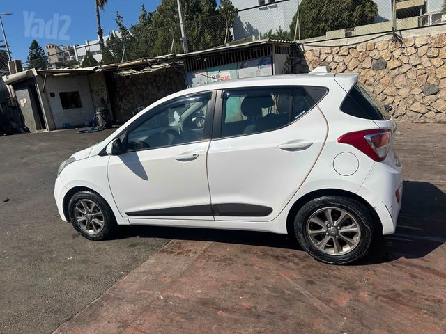 יונדאי i10