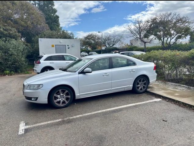 וולוו S80