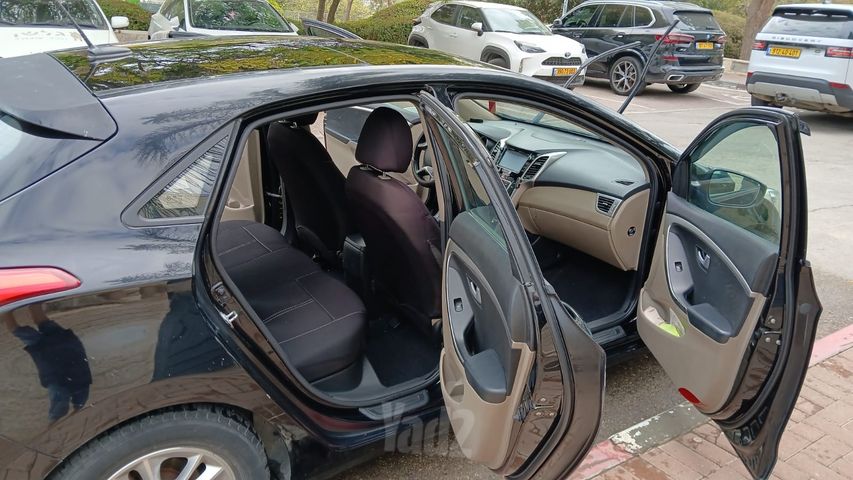 יונדאי i30
