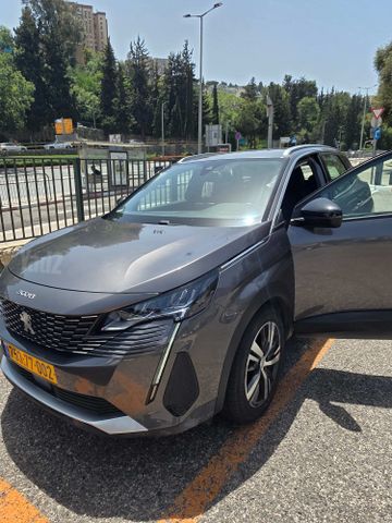 פיג'ו 3008