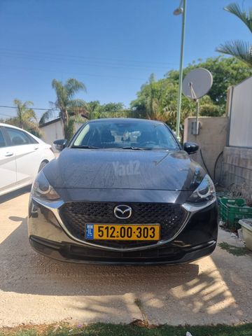 מודעת רכב מאזדה 2