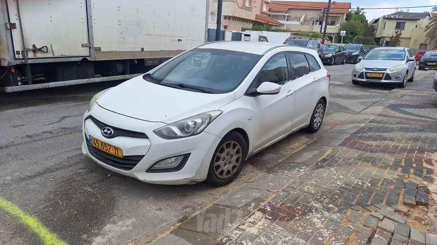 יונדאי i30