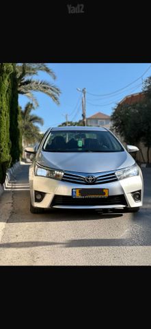 טויוטה קורולה