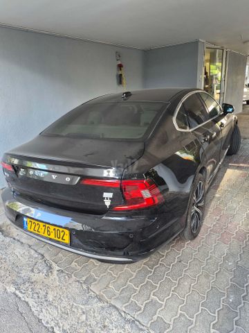 וולוו S90