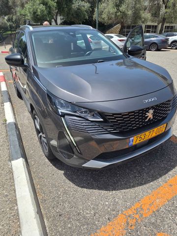 פיג'ו 3008