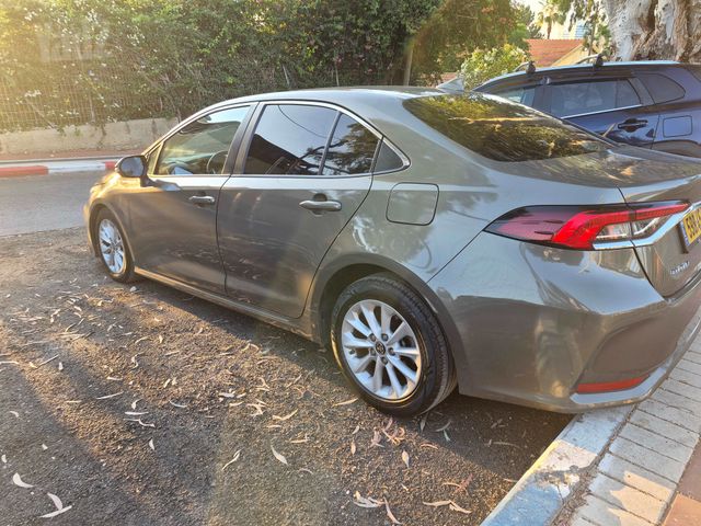טויוטה קורולה