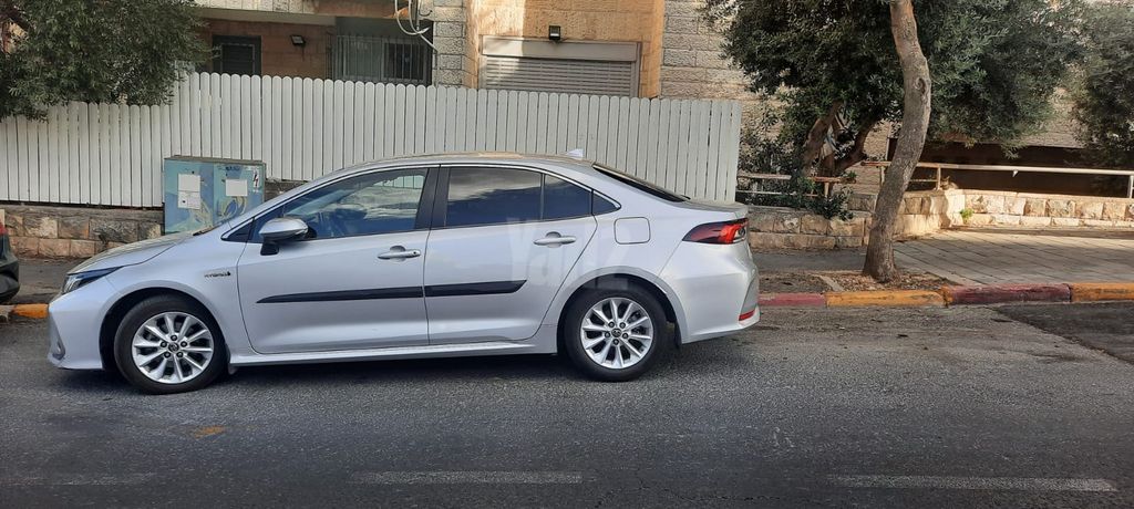 מודעת רכב טויוטה קורולה
