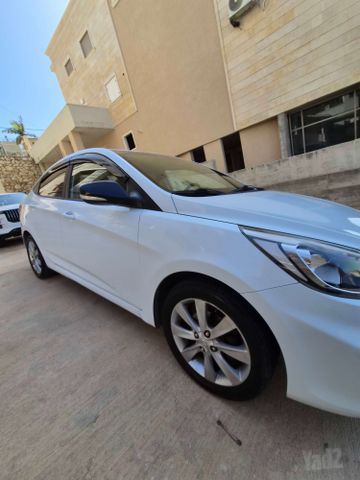יונדאי אקסנט i25