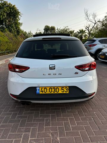 סיאט לאון