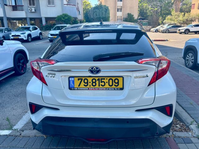 טויוטה C-HR