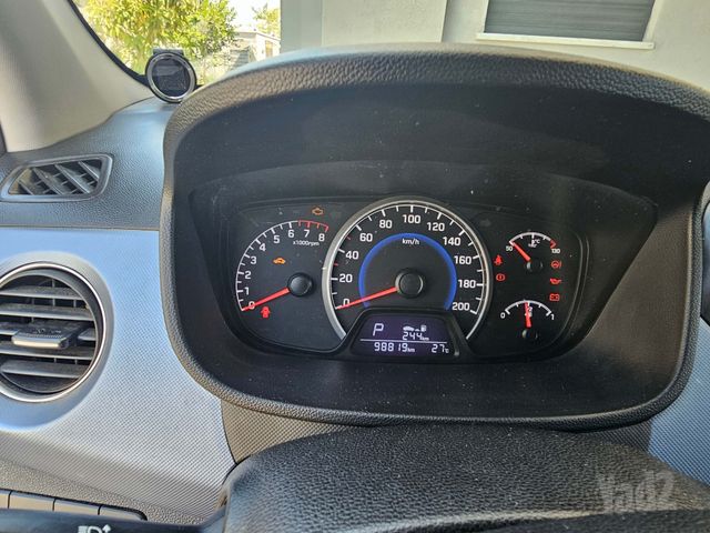 יונדאי i10