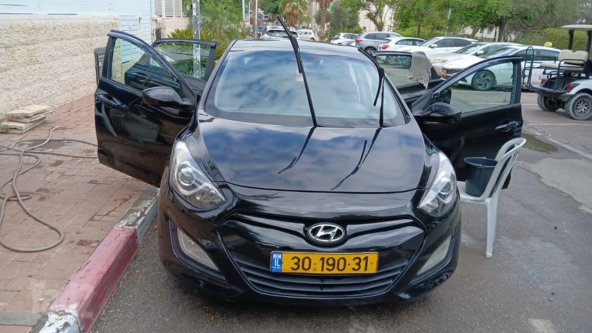 יונדאי i30