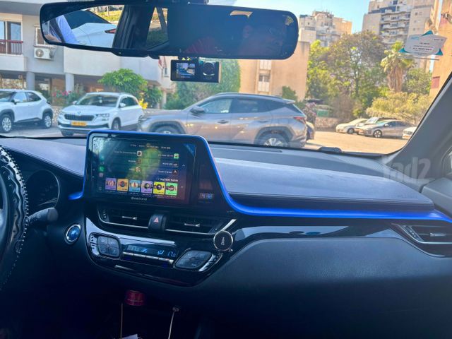 טויוטה C-HR