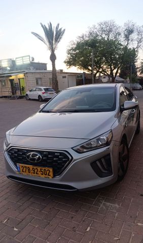 יונדאי איוניק