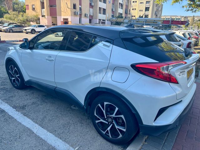 טויוטה C-HR