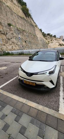 טויוטה C-HR