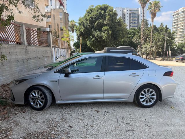 מודעת רכב טויוטה קורולה