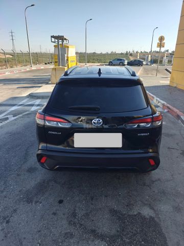 טויוטה קורולה קרוס