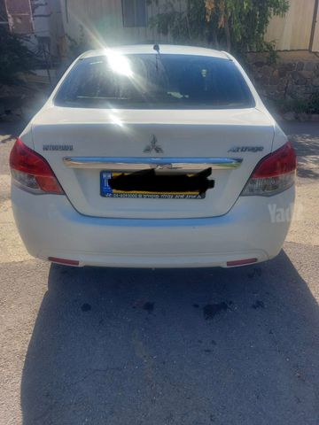 מיצובישי אטראז'