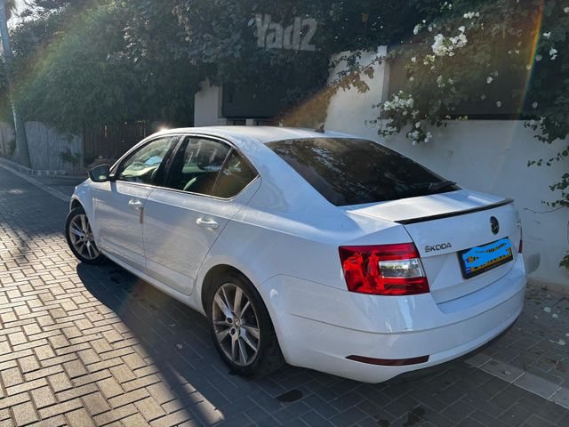 סקודה אוקטביה