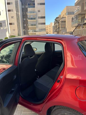 טויוטה יאריס